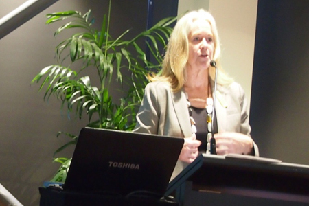 Professor Laura Poole-Warren, the Convenor of DDOGs, welcoming participants