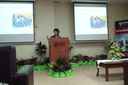 Professor Margaret Kiley is sharing information on UPM Research Supervisor Support and Development Programme
